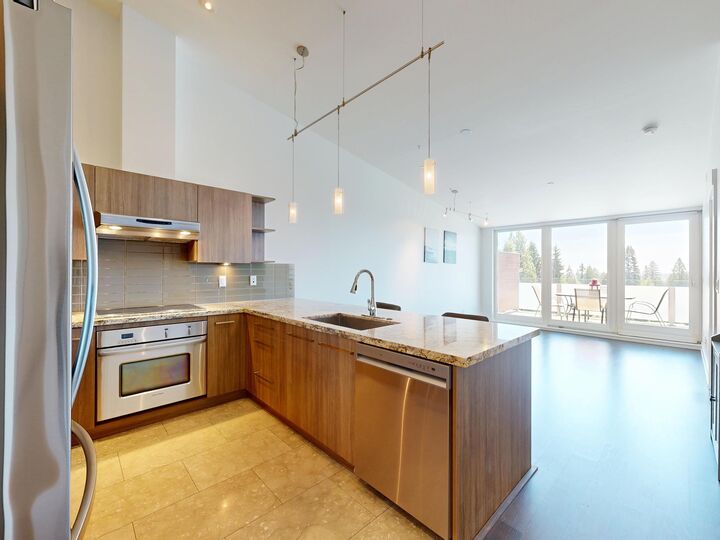 Property Photo: 650 Evergreen Place 402 BC V7N 0A5