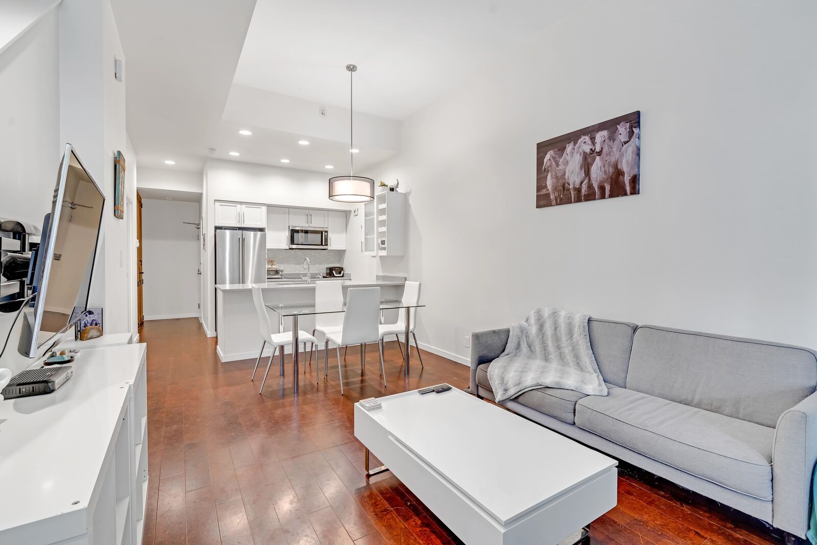 Property Photo:  102 Regiment Square  BC V6B 1W1 