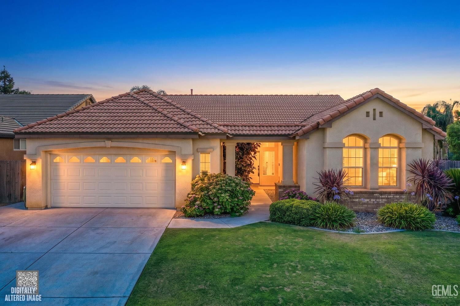 Property Photo: 10819 Cypress Falls Avenue CA 93312