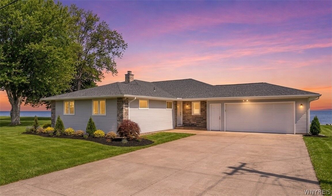 Property Photo:  4651 Thilk Drive  NY 14172 