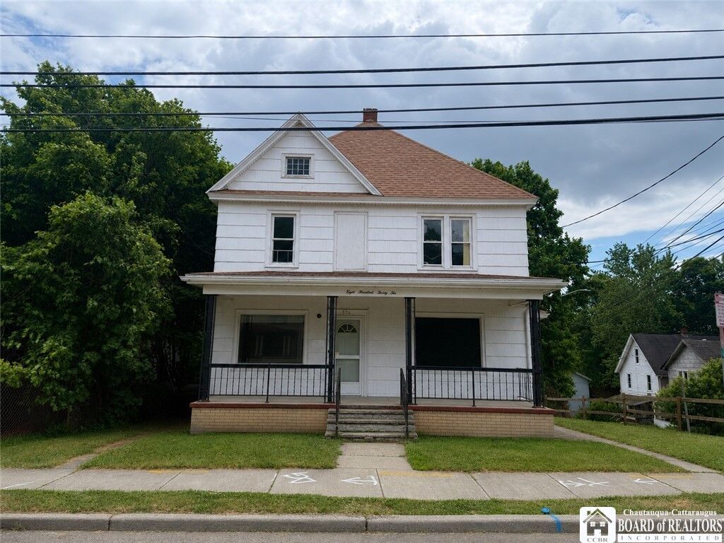 Property Photo:  836 E 2nd Street  NY 14701 