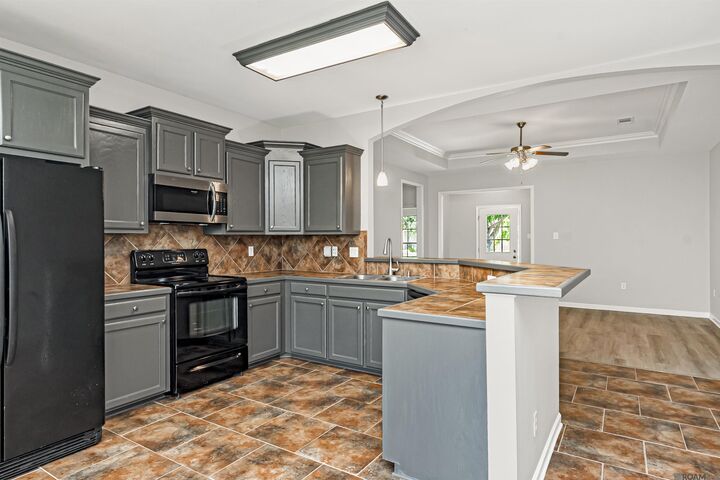 Property Photo:  40369 Creekway Cove Ct  LA 70737 
