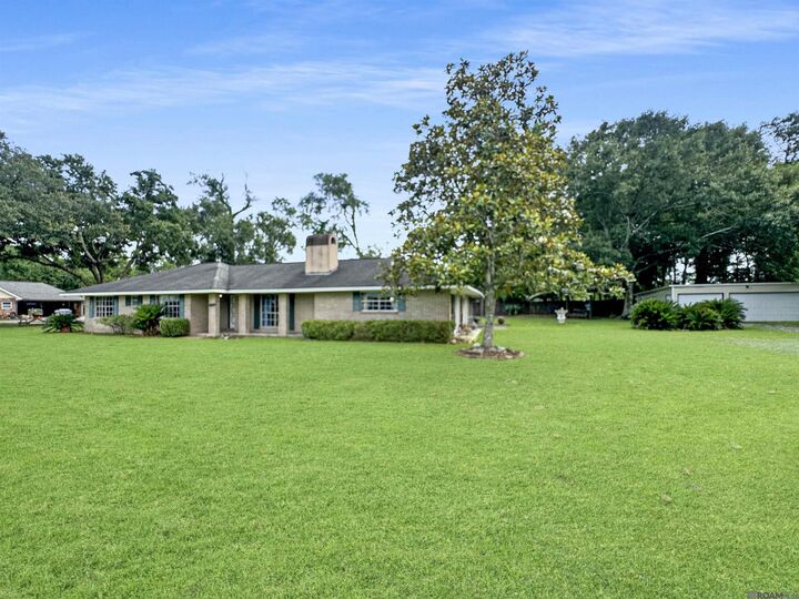 Property Photo: 40467 Jason Kinchen Ln LA 70737