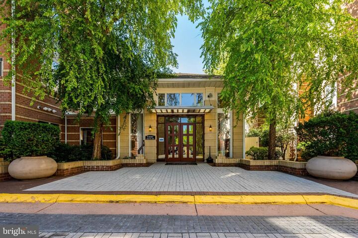 Property Photo: 9480 Virginia Center Boulevard 111 VA 22181