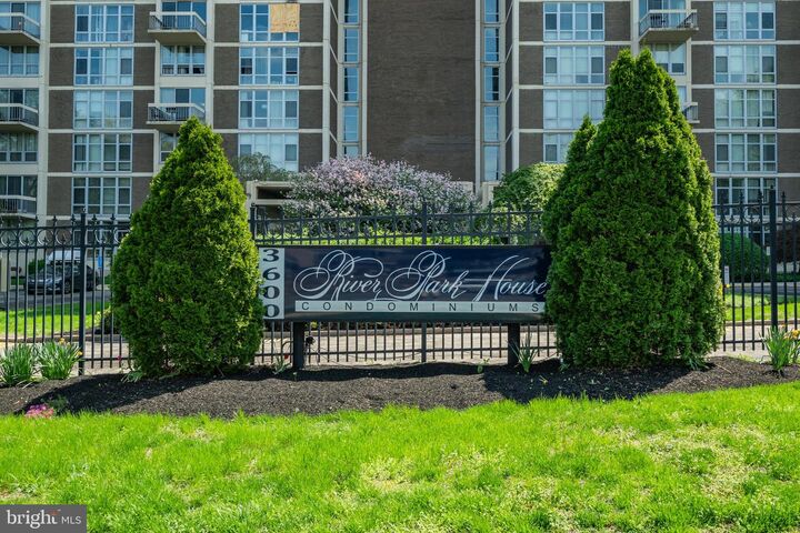 Property Photo: 3600 Conshohocken Avenue 1204 PA 19131