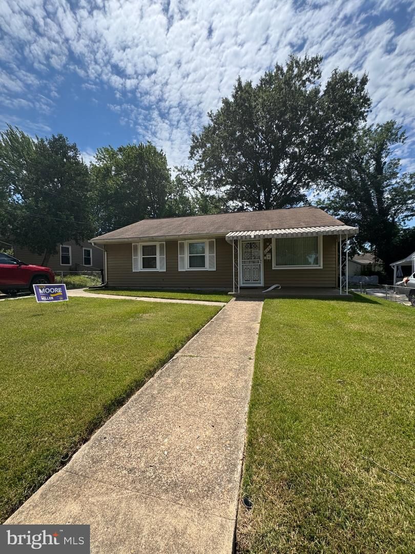 Property Photo: 1105 Wentworth Drive MD 20745