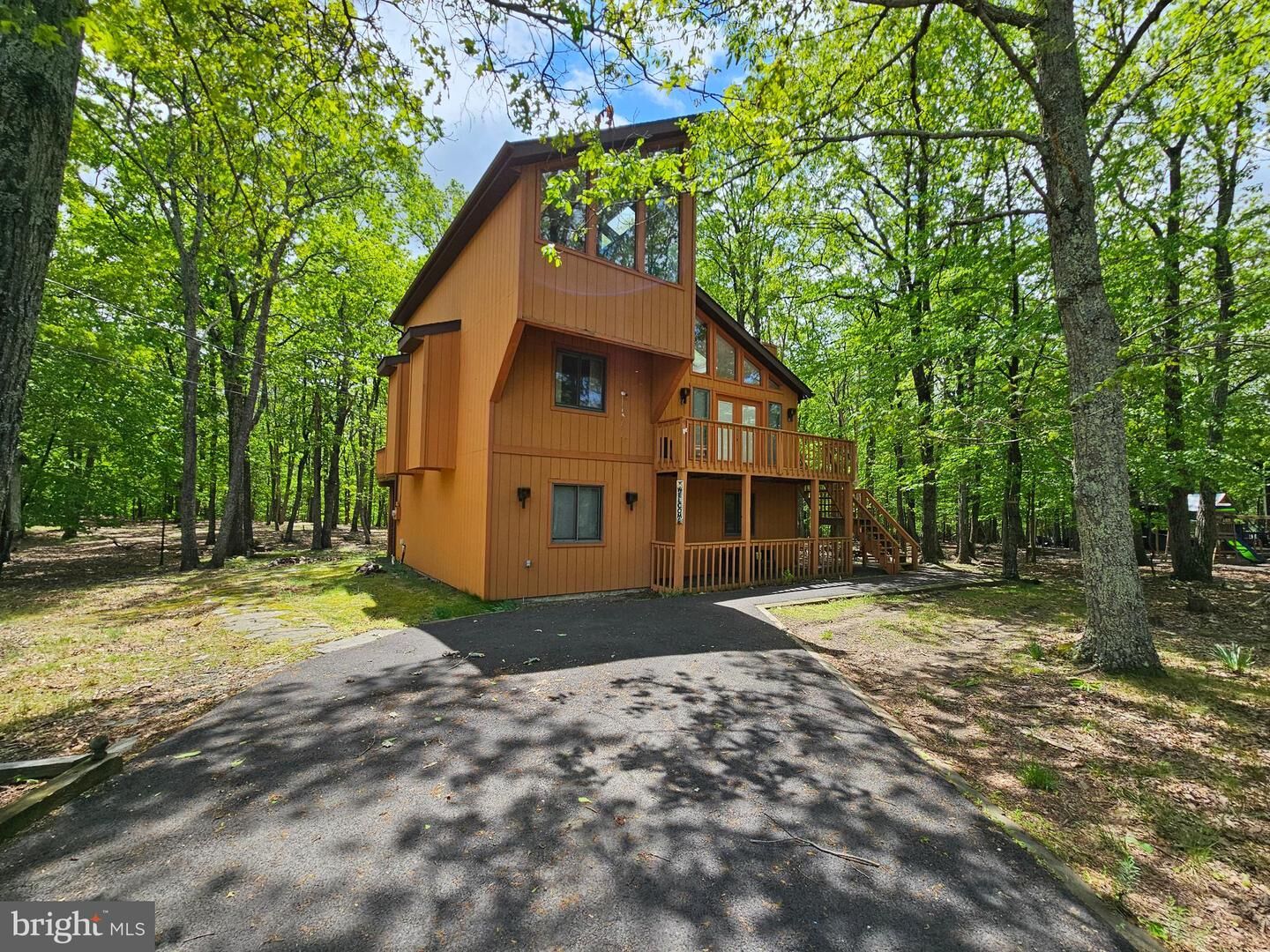 Property Photo: 8226 Woodchuck Court PA 18301