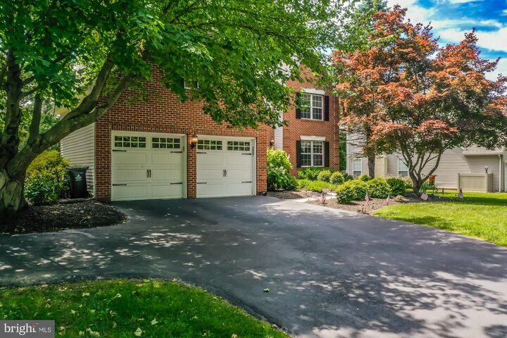 Property Photo:  1525 Colonial Drive  PA 19060 