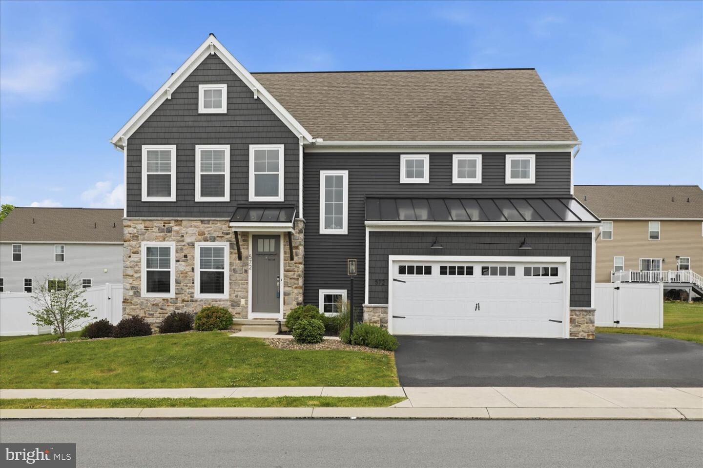 Property Photo:  572 Nottingham Way  PA 17003 