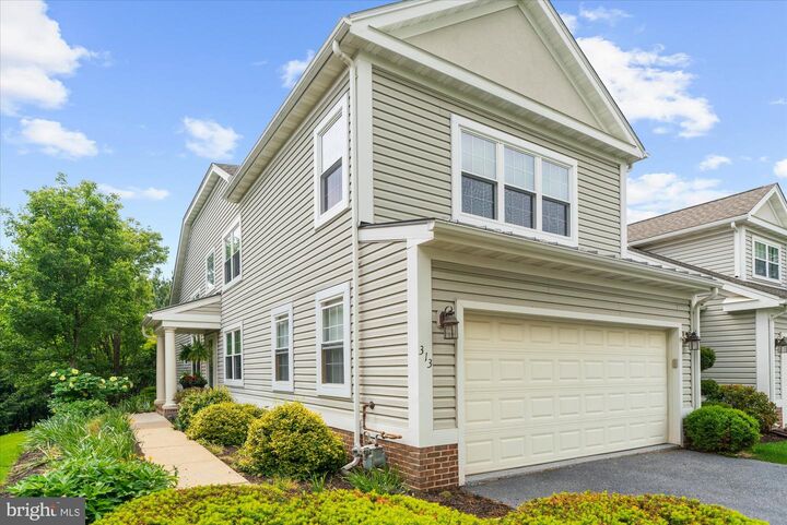 Property Photo:  313 Oak Hill Lane  PA 19610 
