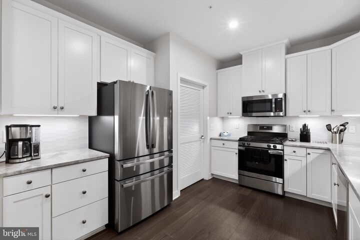 Property Photo: 53 Griffin Way PA 19067