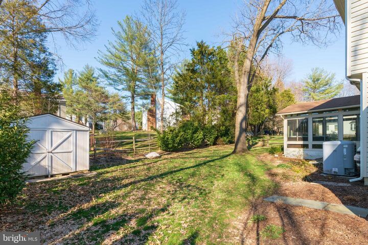Property Photo:  5631 Fort Corloran Drive  VA 22015 