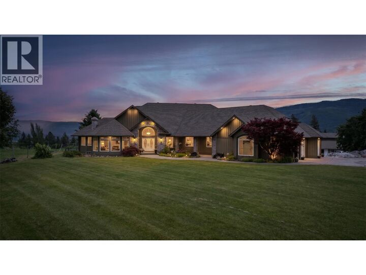 Property Photo:  6500 15th Avenue Southwest 1  BC V1E 1R5 