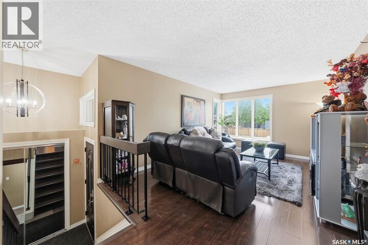 Property Photo:  235 Benesh Crescent  SK S7K 6L5 