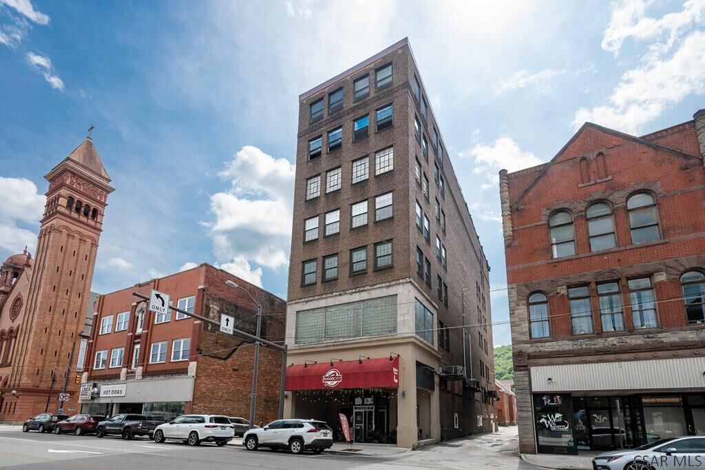 Property Photo:  137 Clinton St - Loft 3B  PA 15901 