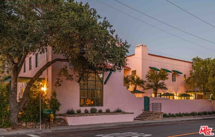 Property Photo:  202 Canada St  CA 93023 