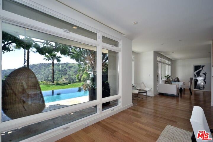 Property Photo:  2439 Carman Crest Dr  CA 90068 
