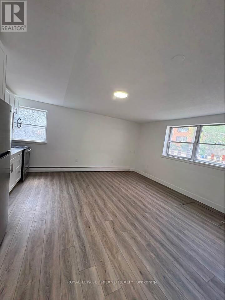Property Photo: 20 Craig Street F ON N6C 1E8