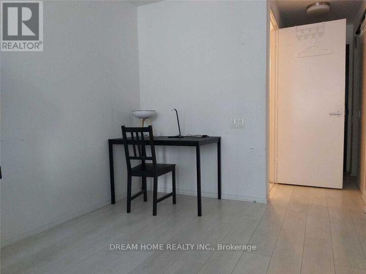 Property Photo:  125 Peter Street 2110  ON M5V 2G9 