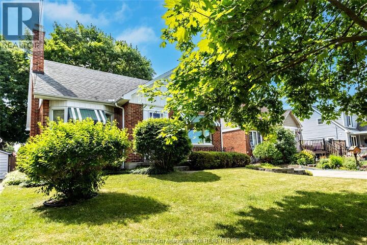 Property Photo: 82 McFadden Avenue ON N7M 1Y6