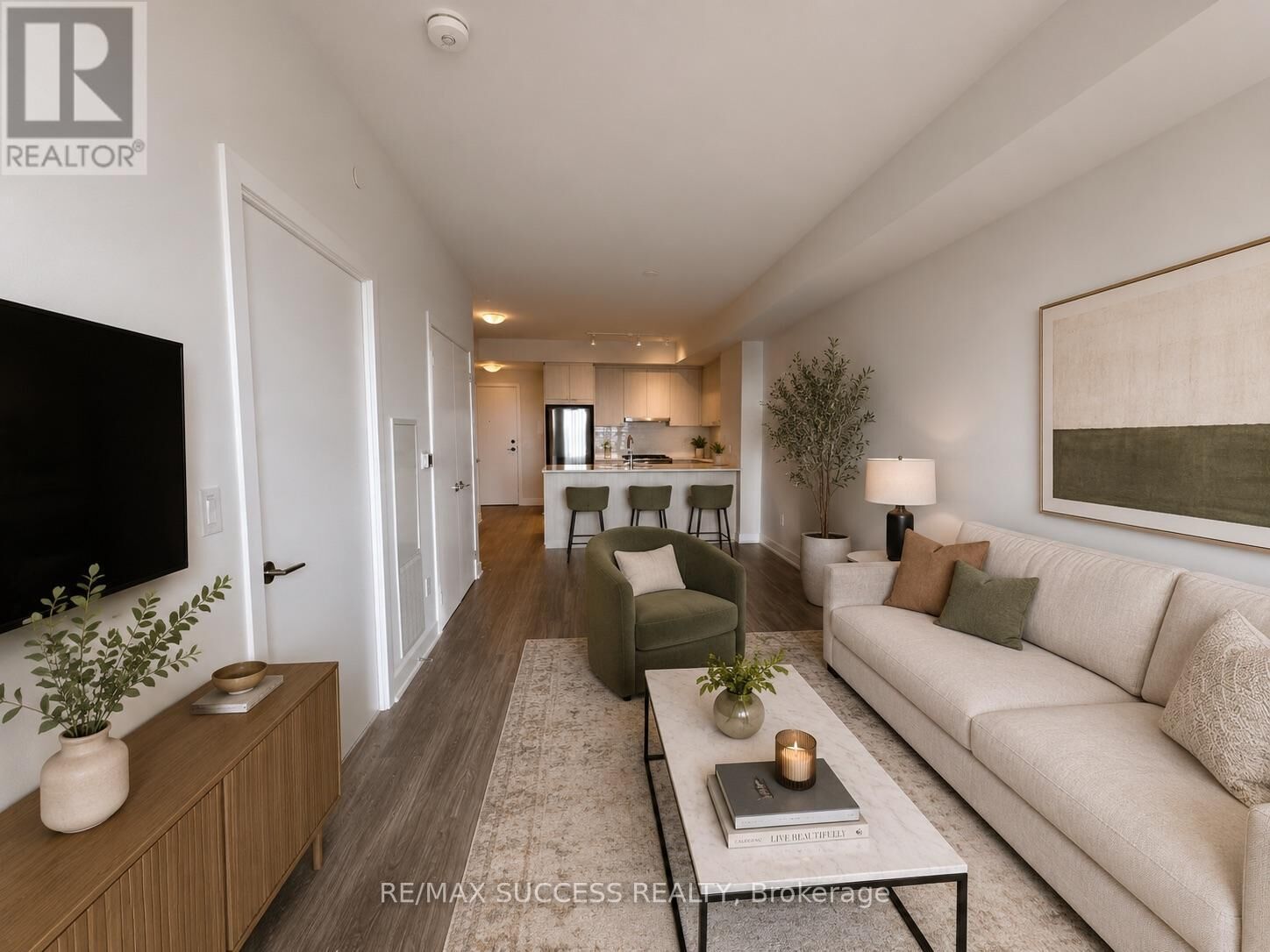 Property Photo:  430 Square One Drive 3110  ON L5B 3Y1 