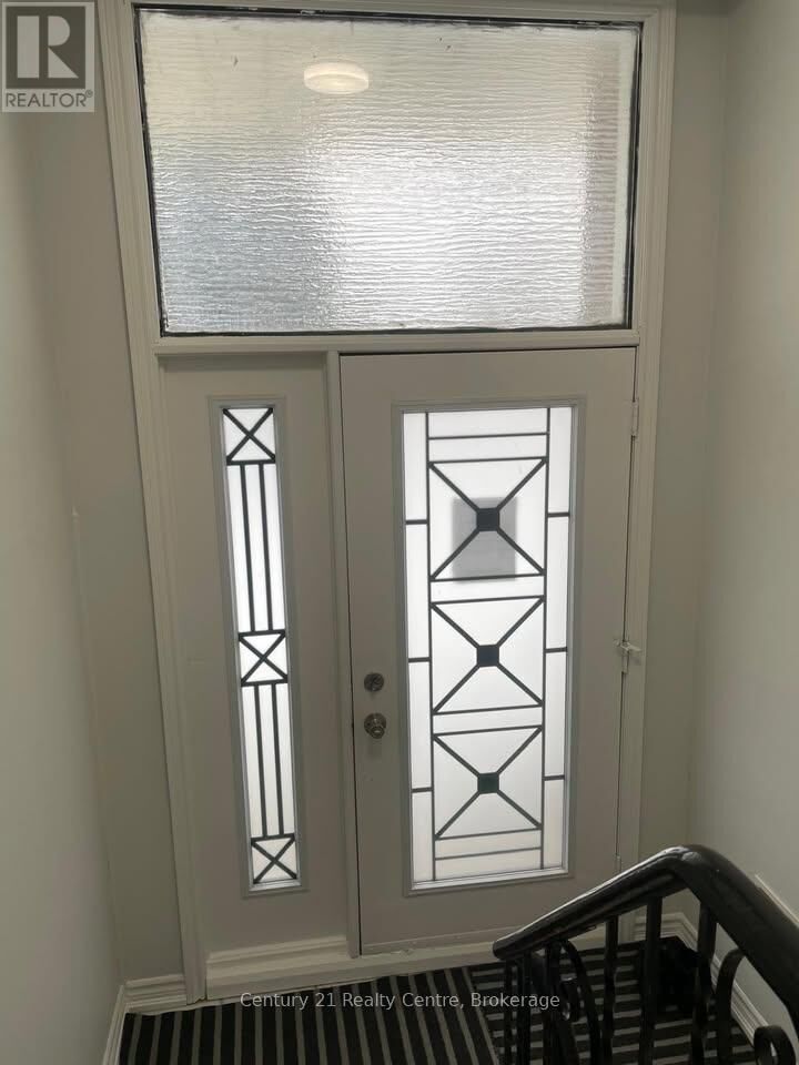 Property Photo: 19 Athlone Avenue Upper Lvl ON L6T 2N5