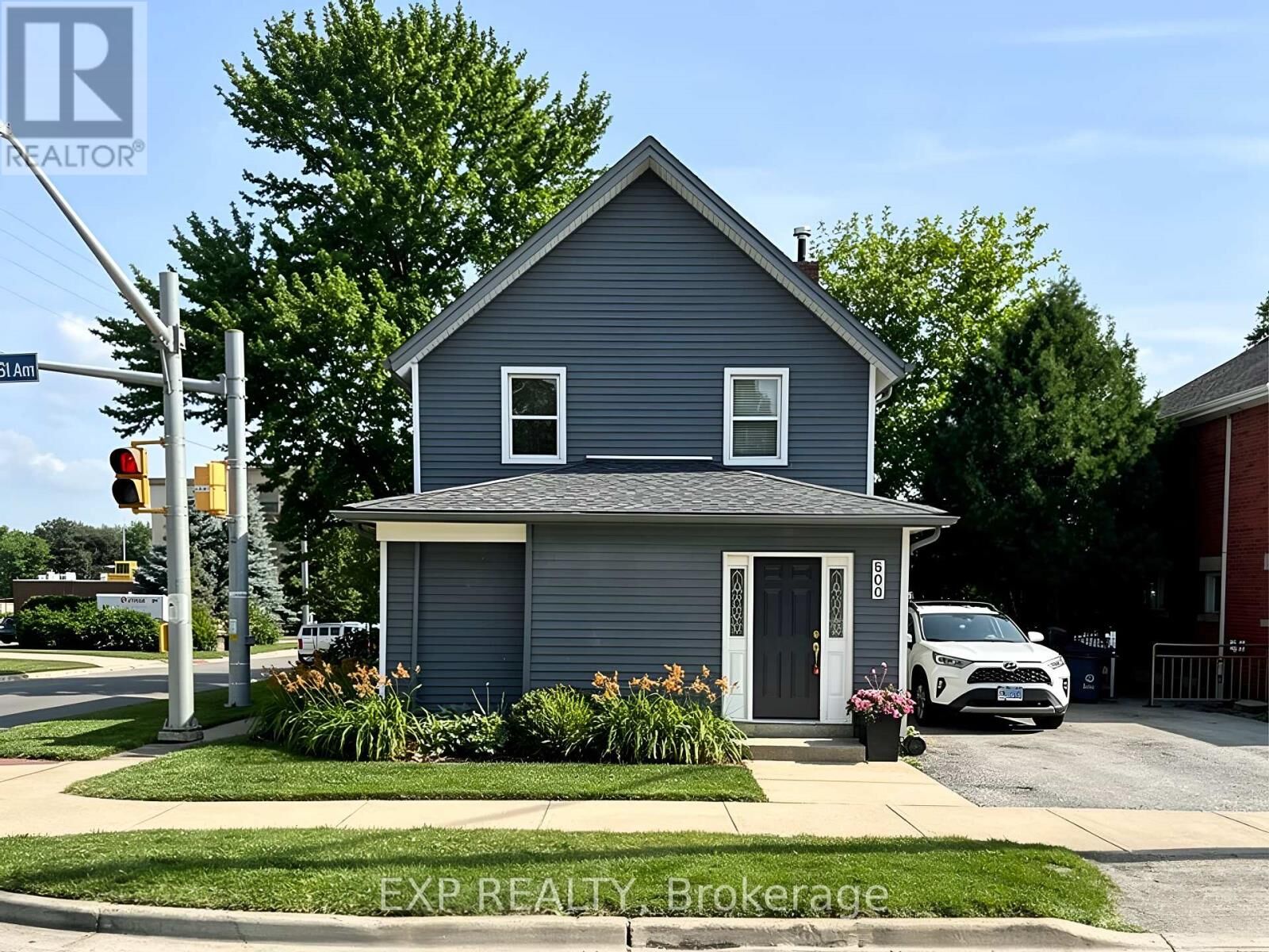 Property Photo:  200 Waterloo Avenue 2nd Floor  ON N1H 3J5 