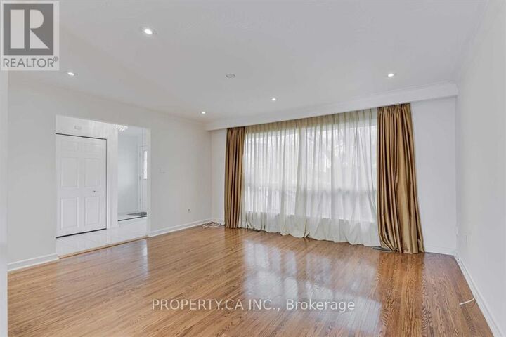 Property Photo: 45 Lissom Crescent Main ON M2R 2P2