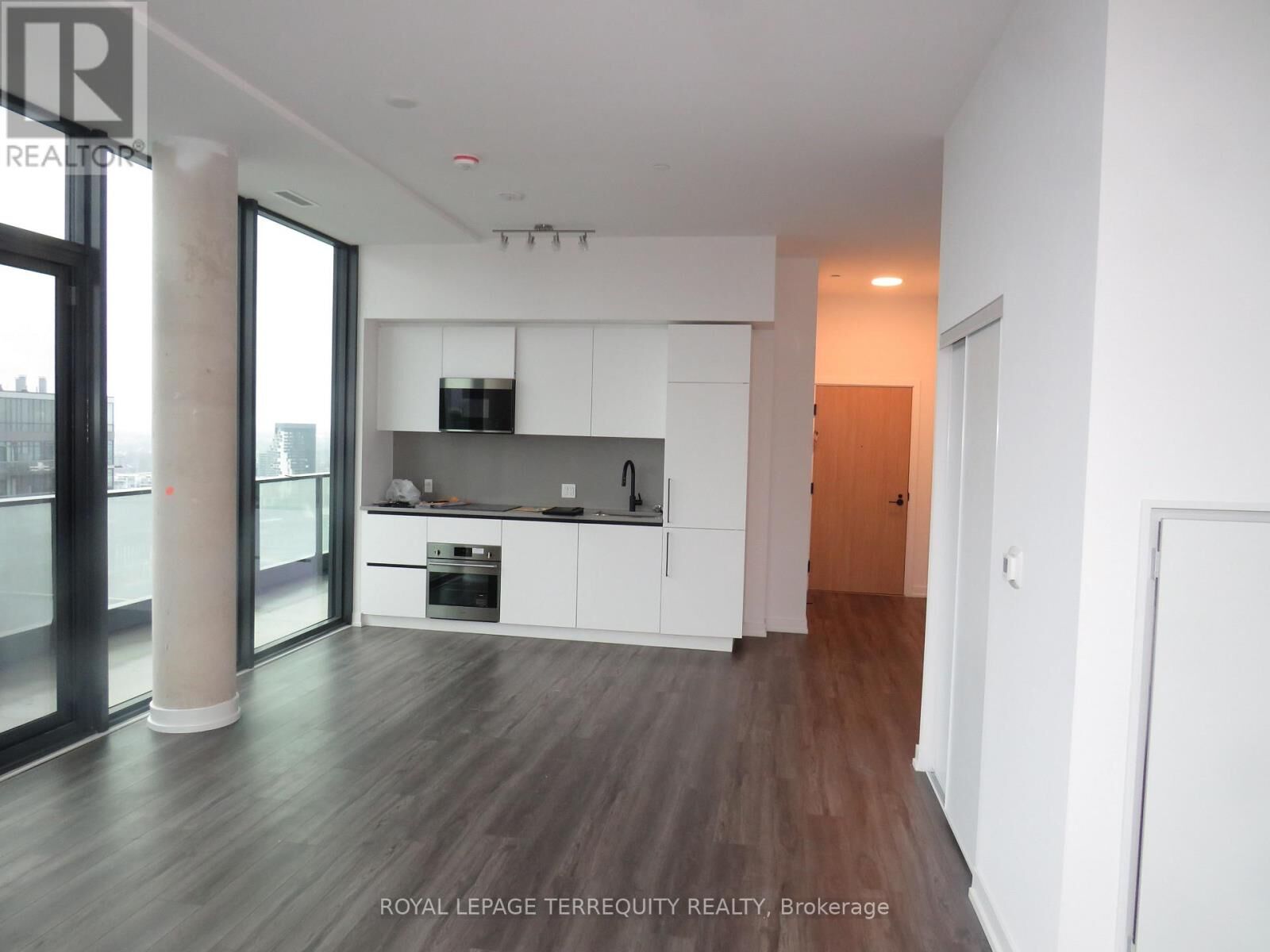 Property Photo: 35 Parliament Street 3304 ON M5A 0Z5