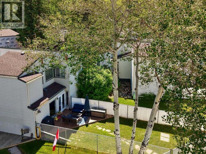 Property Photo: 8205 98 Street AB T8S 1S4