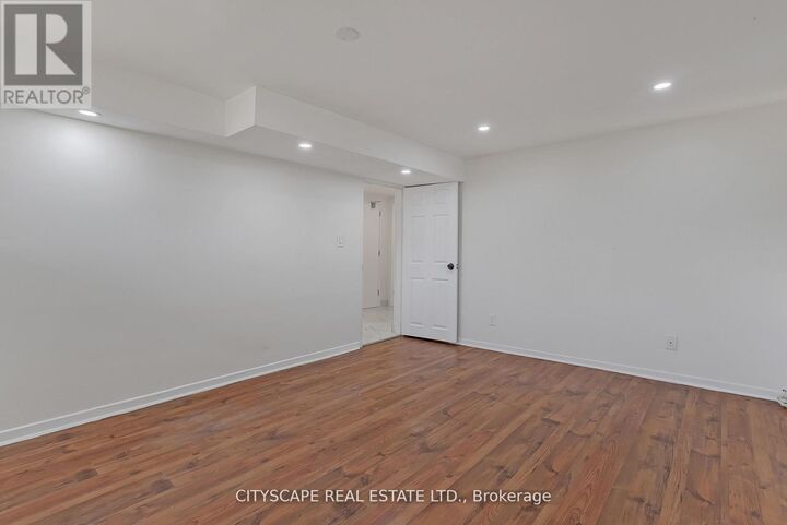 Property Photo:  2724 Lakeshore Boulevard Lower  ON M8V 1G8 