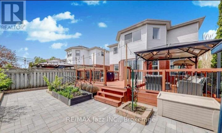 Property Photo: 107 Apple Blossom Boulevard ON L1C 4T7
