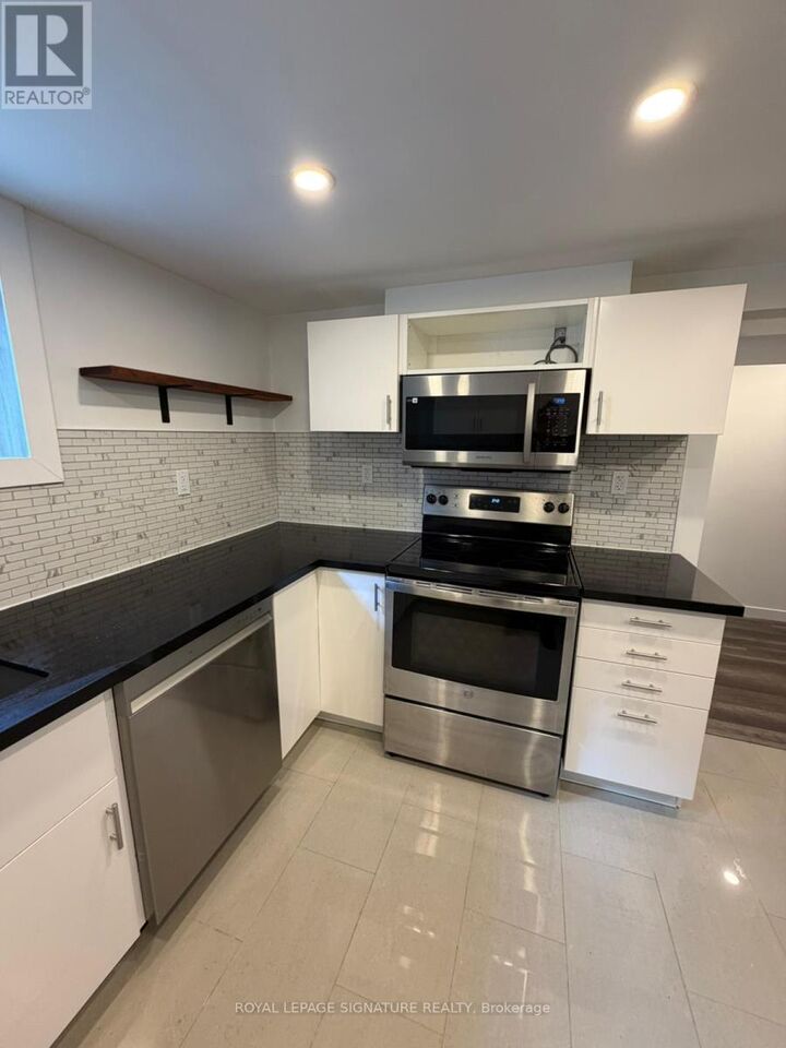Property Photo:  9 Fieldway Drive  ON L9A 2L2 