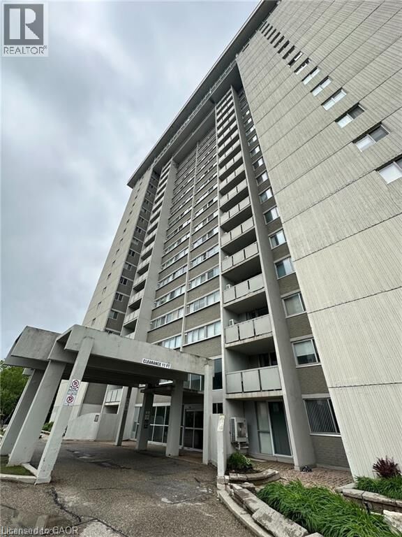 375 King Street North 1005 — photo 1