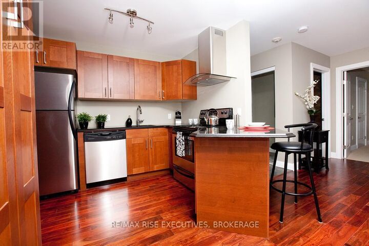 Property Photo:  810 Blackburn Mews 314  ON K7P 0H2 