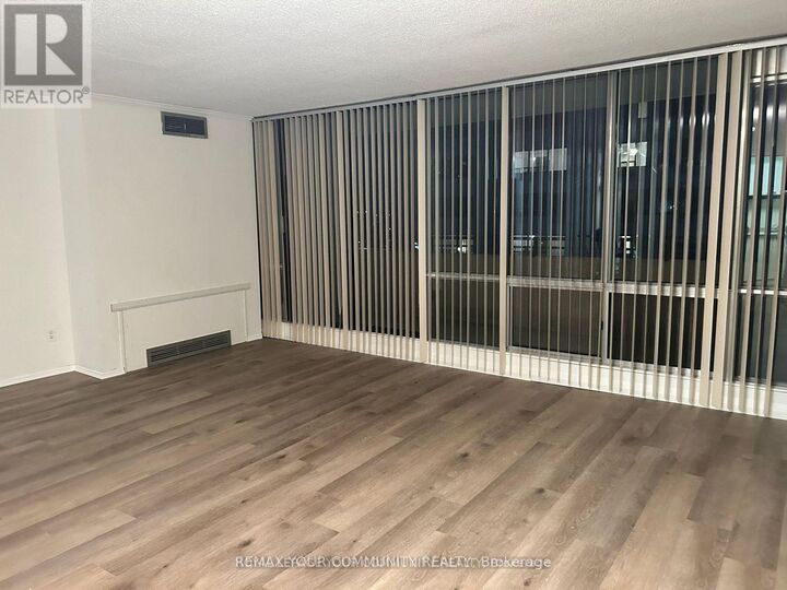 Property Photo: 380 King Street 1004 ON N6B 3L6