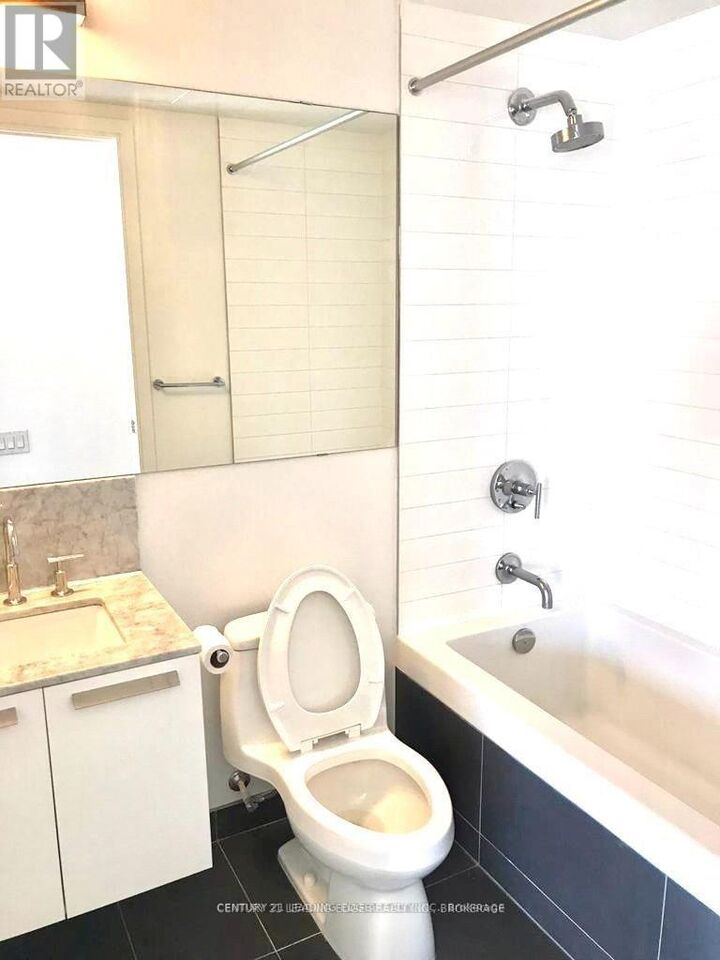 Property Photo: 42 Charles Street East 2606 ON M4Y 0B7
