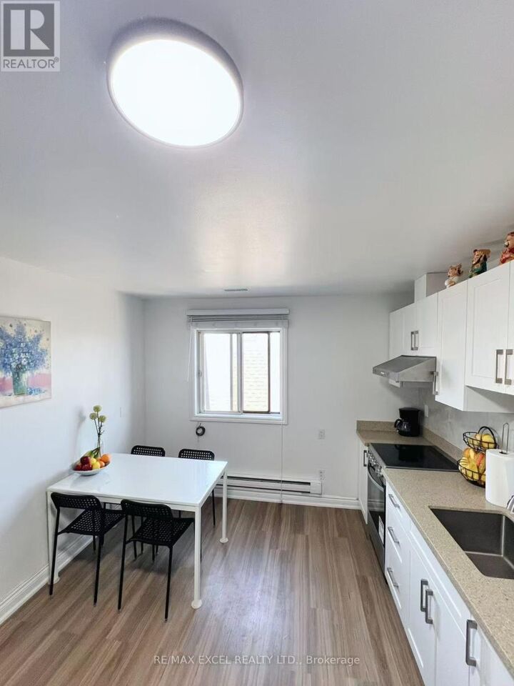Property Photo:  348 Main Street North 3B  ON L3P 1Z1 