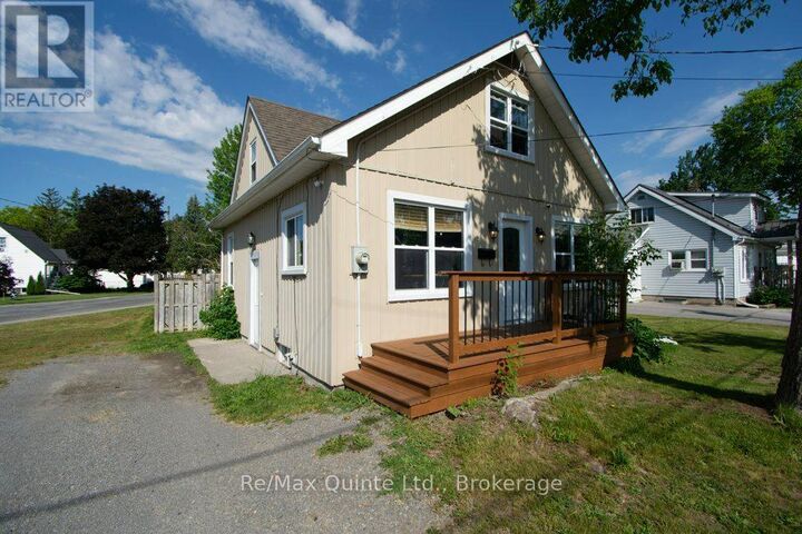 Property Photo:  42 Ponton Street  ON K8P 3T6 