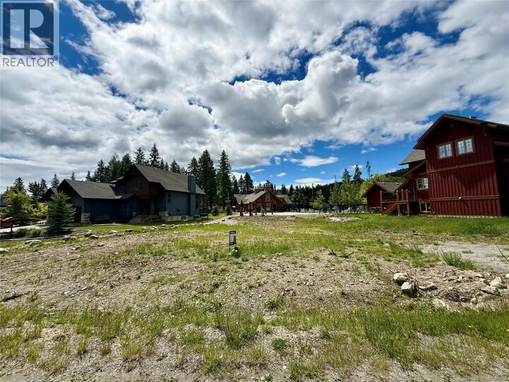 100 Kodiak Crescent — photo 1