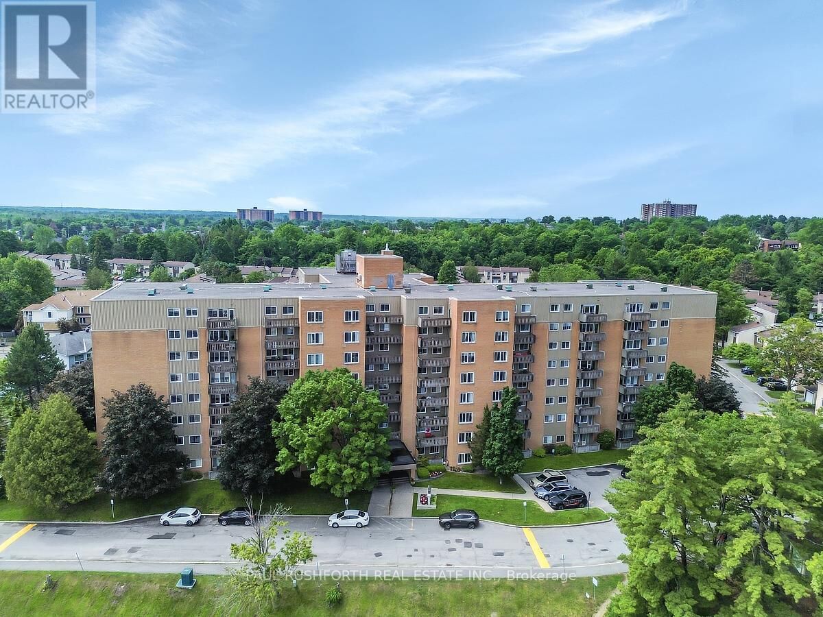 Property Photo:  1599 Lassiter Terrace 819  ON K1J 8R6 