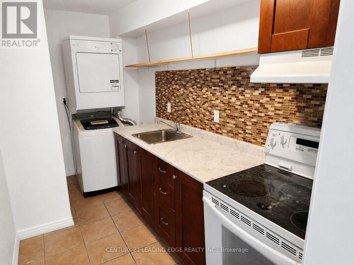 Property Photo: 196 Chruch Street 201 ON L4P 1J7