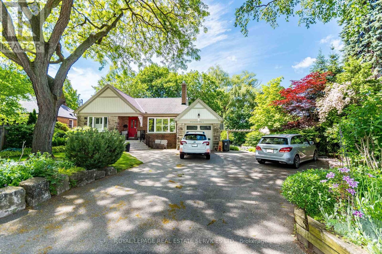 Property Photo: 64 Grenview Boulevard South Lower ON M8Y 3S4