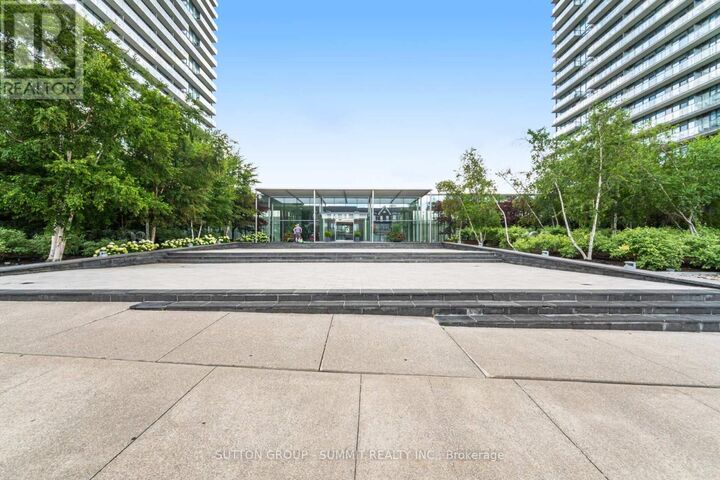 Property Photo: 105 The Queensway 3114 ON M6S 5B5