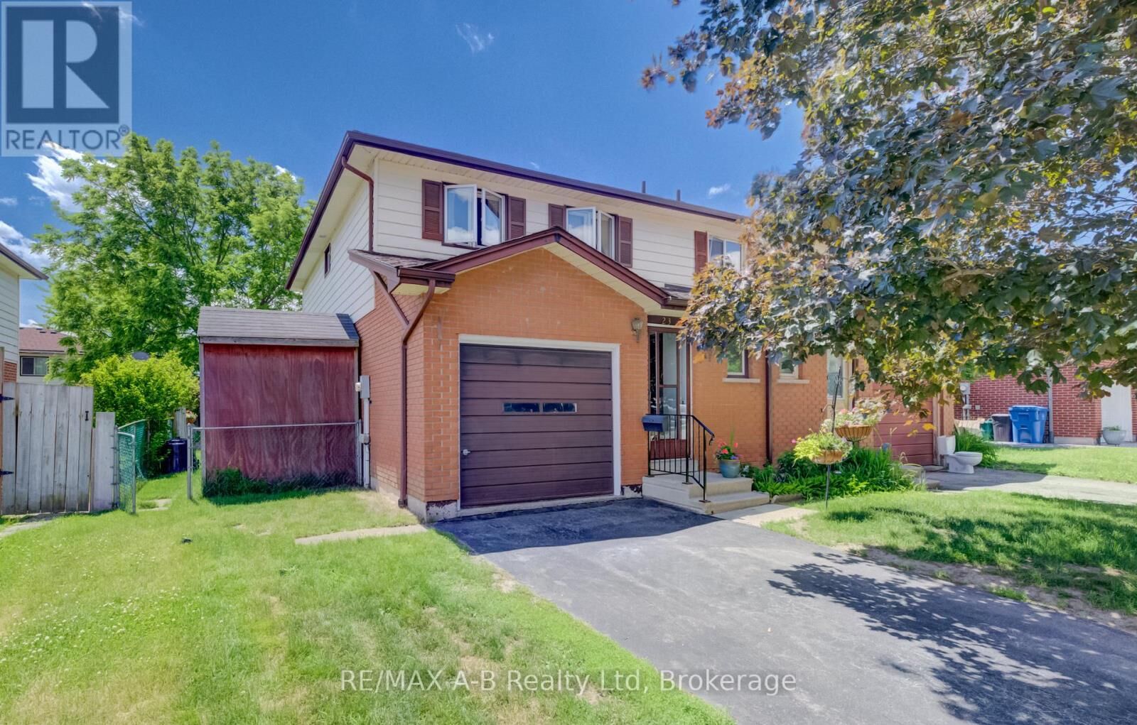 Property Photo: 23 Galt Road ON N5A 7J1