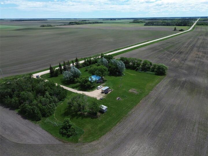 Property Photo: 137144 14E Road MB R0C 0A0