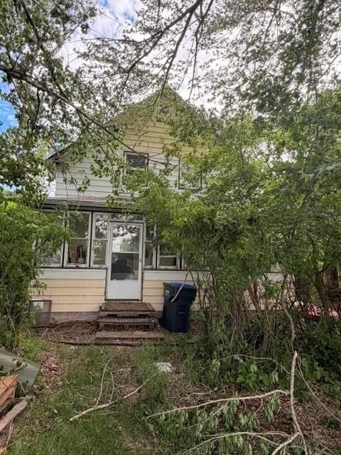 Property Photo:  32 5th Street South  MB R0K 2C0 