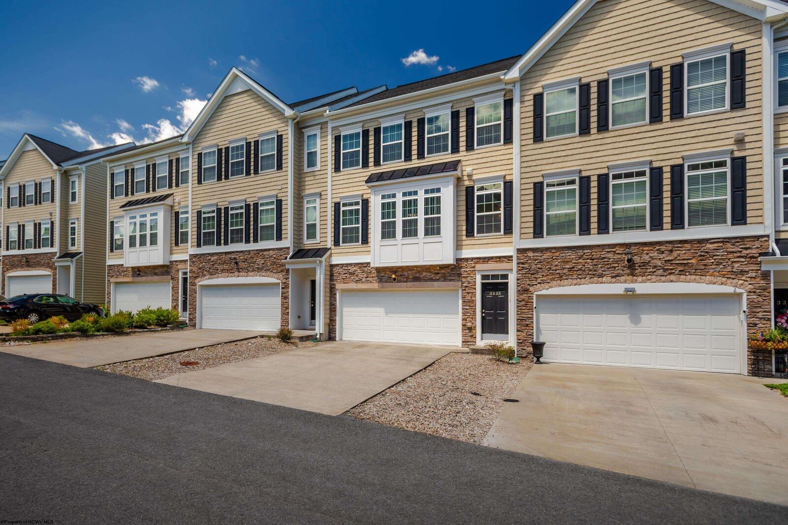 Property Photo:  3333 Sun Court  WV 26505 