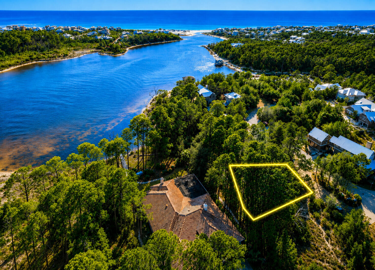 Property Photo: 8 Wild Cherry Lane Draper Lake FL 32459