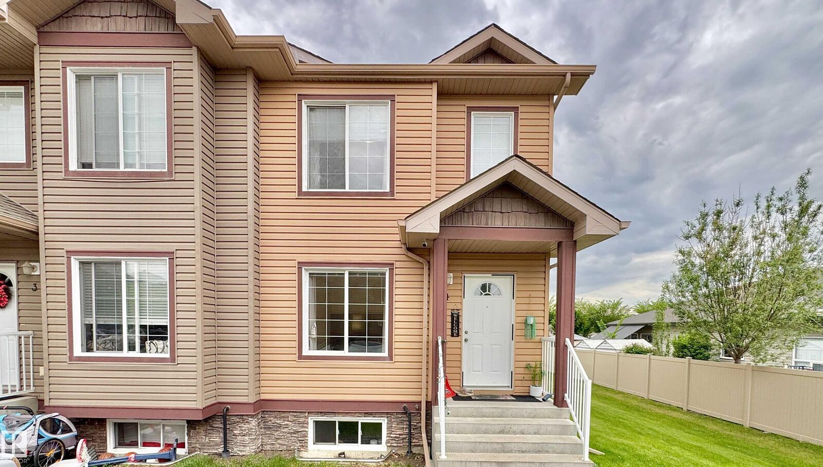 Property Photo:  320 Spruce Ridge Road  AB T7X 0H5 